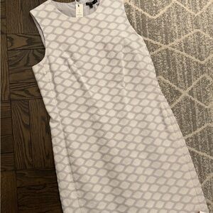 NWT Theory White and Gray Patterned Dress